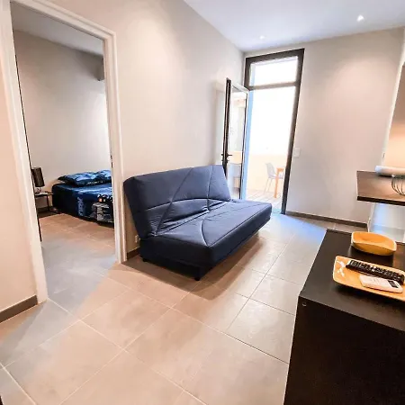 Appartement 2 Pièces Coeur De Ville Terrasse